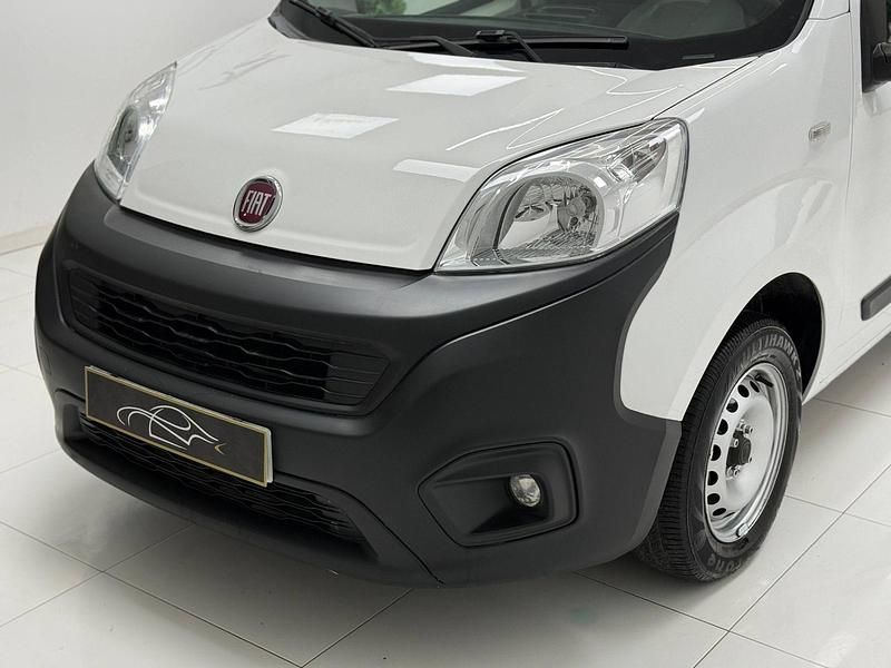 Usado Fiat Fiorino 80 CV (58 kW) 2019 Blanco Monovolumen