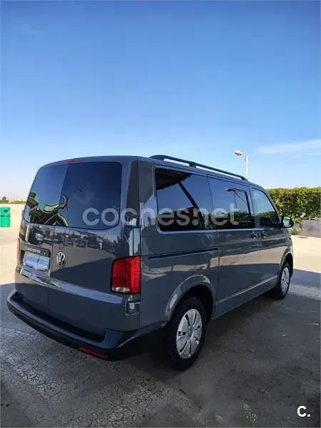 Usado VW Caravelle 150 CV (110 kW) 2021 Gris / plata Van