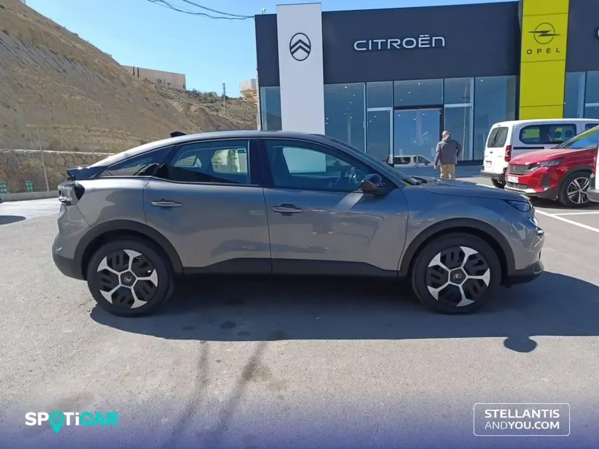 Nuevo Citroën C4 136 CV (100 kW) 2026 Gris SUV