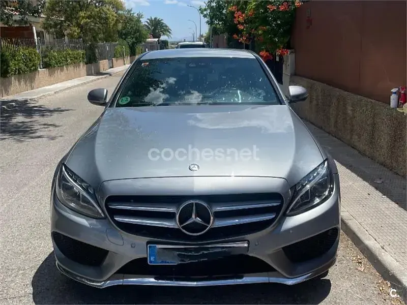 Usado Mercedes C220 AMG line 170 CV (125 kW) 2016 Gris / plata Berlina