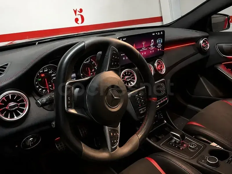 Usado Mercedes GLA45 AMG 381 CV (280 kW) 2019 Gris / plata SUV
