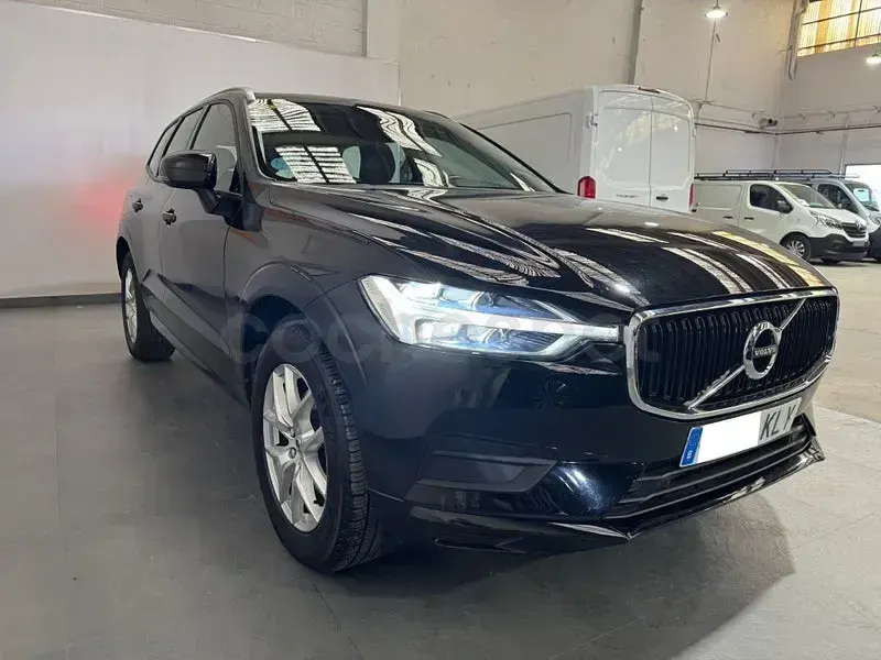 Usado Volvo XC60 Momentum 150 CV (110 kW) 2018 Negro SUV
