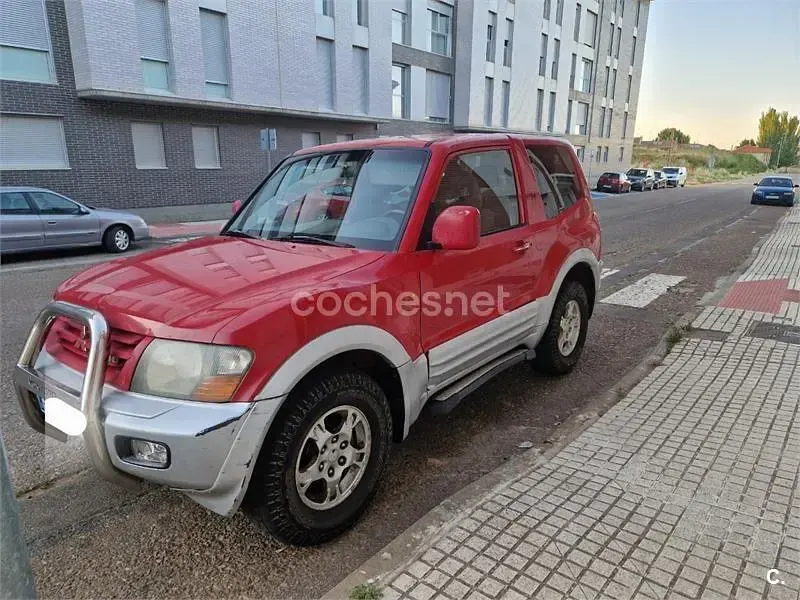 Usado Mitsubishi Montero 165 CV (121 kW) 2001 Rojo SUV
