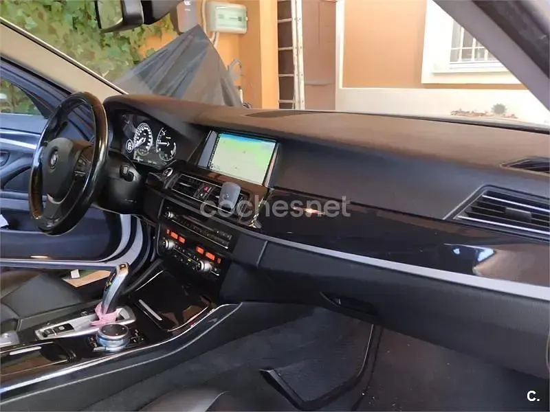 Usado BMW 520 Efficient Dynamics 190 CV (139 kW) 2017 Blanco Berlina