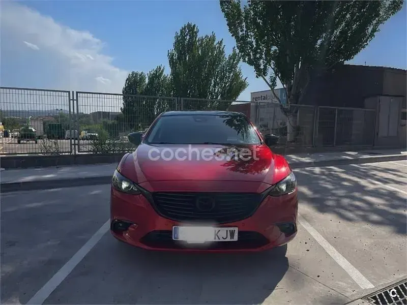 Usado Mazda 6 Luxury 175 CV (128 kW) 2018 Rojo Berlina