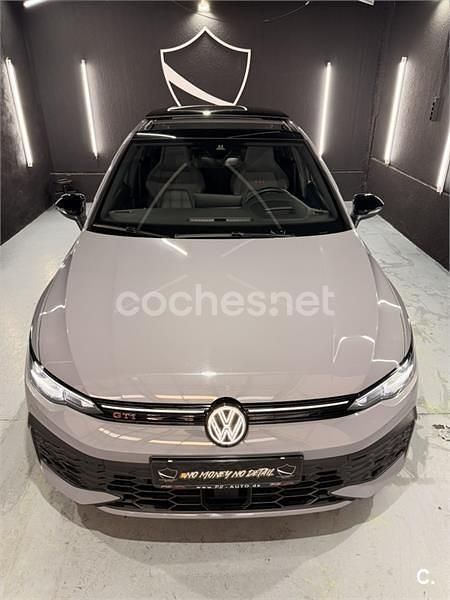 Usado VW Golf VIII GTI 265 CV (194 kW) 2025 Gris / plata Berlina