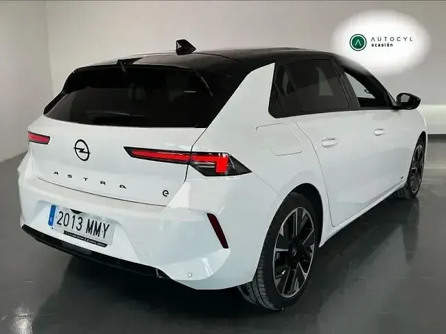 Usado Opel Astra 114 kW (156 CV) 2024 Blanco Utilitario