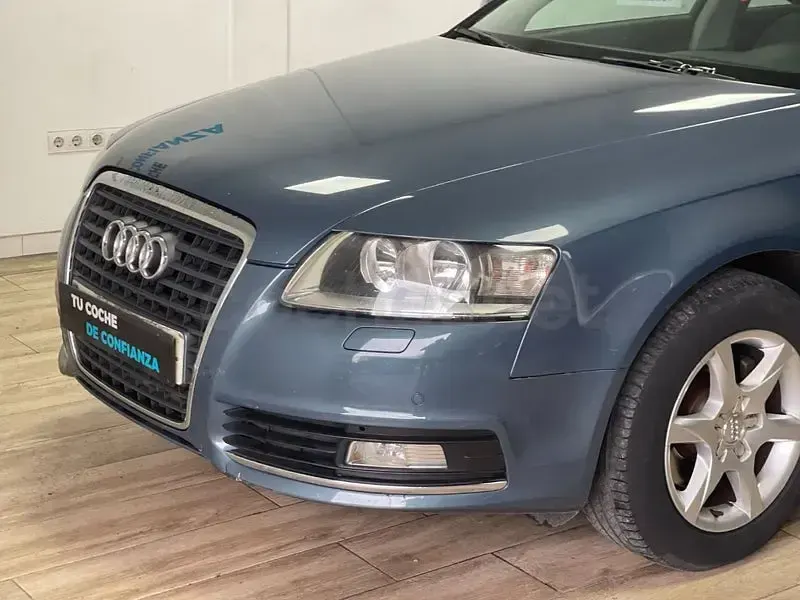 Usado Audi A6 Sport 136 CV (100 kW) 2010 Azul Familiar