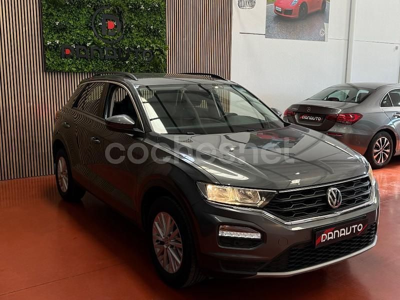 Usado VW T-Roc Advance 115 CV (84 kW) 2020 Gris / plata SUV