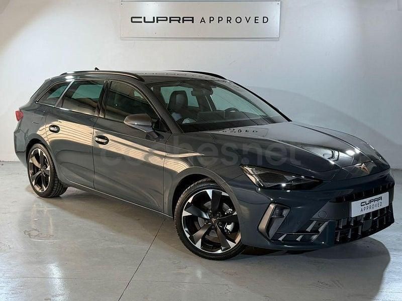 Usado Cupra Leon 150 CV (110 kW) 2025 Azul Familiar