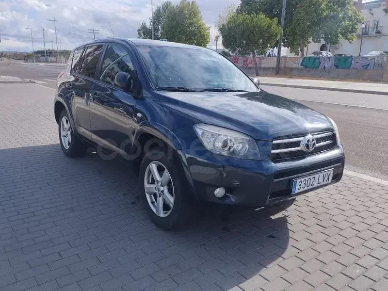 Usado Toyota RAV4 Premium 177 CV (130 kW) 2006 Verde SUV