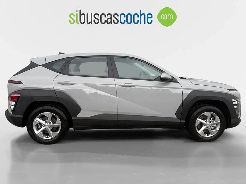Usado Hyundai Kona 129 CV (94 kW) 2025 Gris/plata SUV