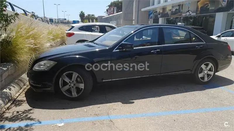 Usado Mercedes S500 435 CV (319 kW) 2011 Negro Berlina