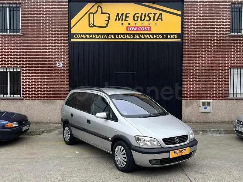 Usado Opel Zafira Comfort 100 CV (73 kW) 2002 Gris / plata Monovolumen