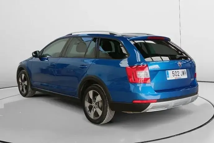 Usado Skoda 105 184 CV (135 kW) 2017