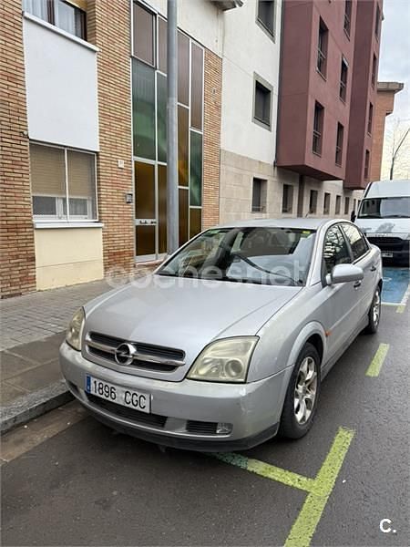 Gris / plata Usado 2004 Opel Vectra Comfort Berlina | 1900 € (Buen precio) - Imagen 1/4