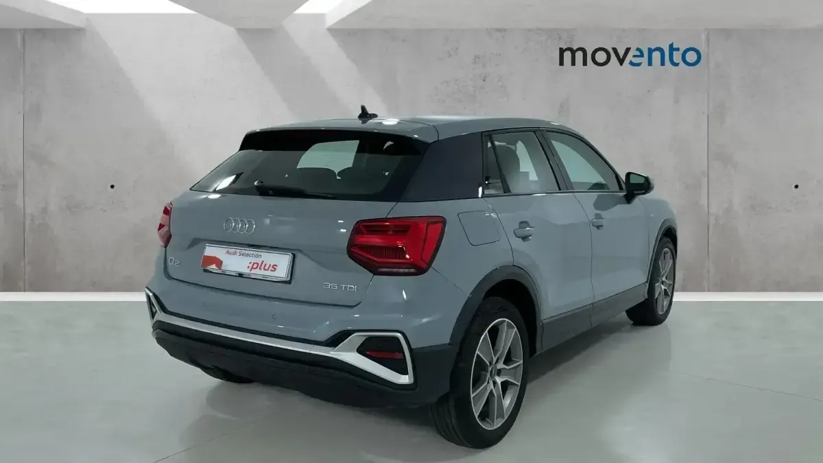 Usado Audi Q2 S-Line 150 CV (110 kW) 2025 Azul SUV