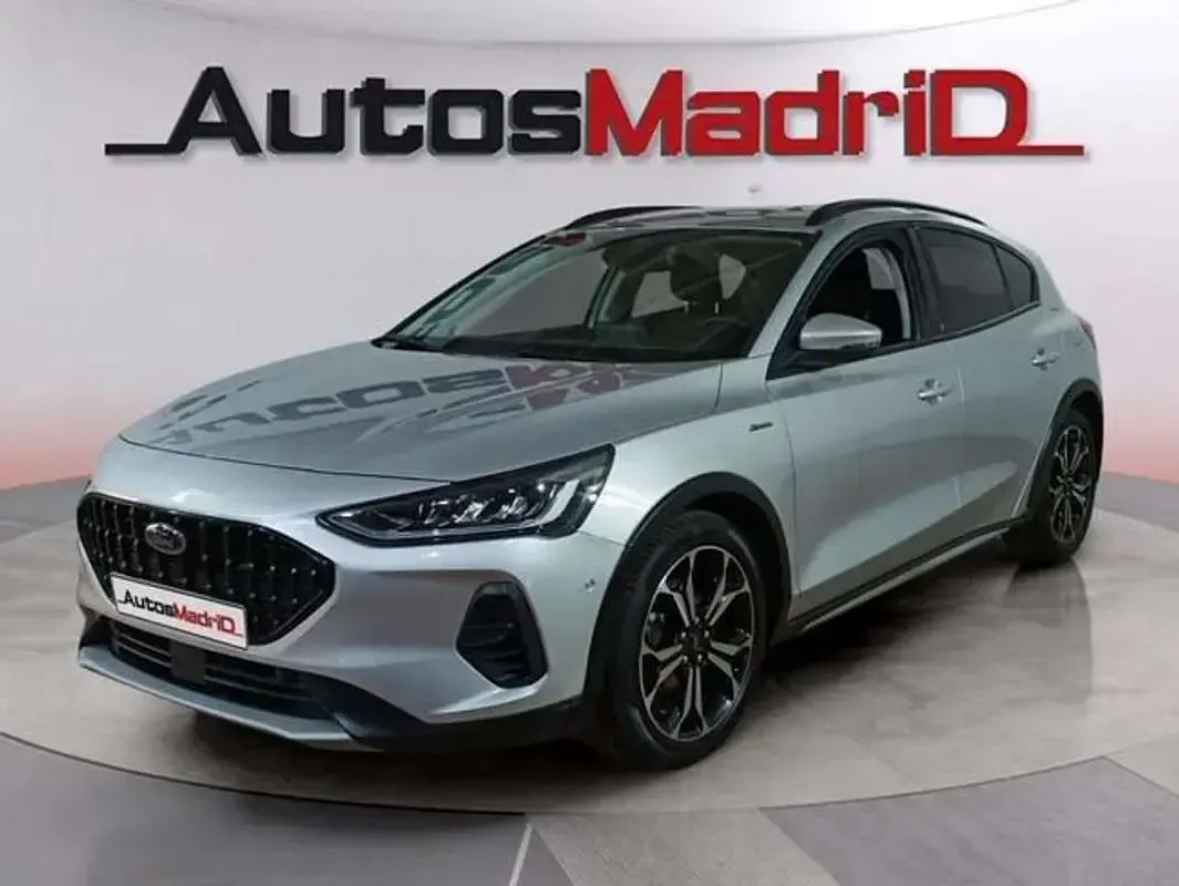 Usado Ford Focus Active 156 CV (114 kW) 2022 Gris Berlina