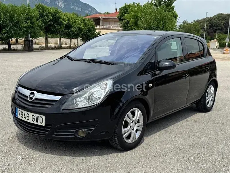 Usado Opel Corsa 95 CV (69 kW) 2010 Negro Utilitario