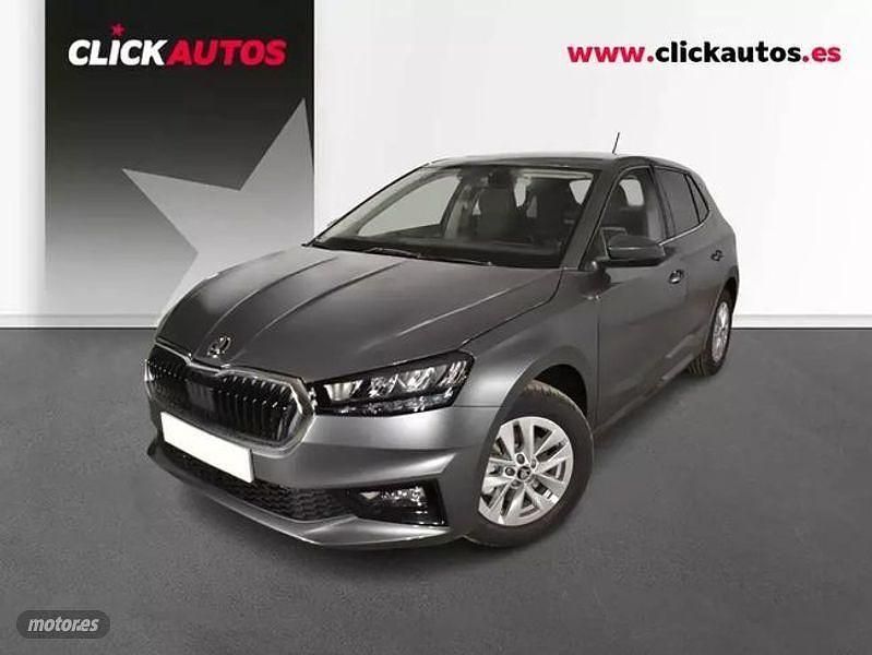 Usado Skoda Fabia Selection 115 CV (84 kW) 2025 Gris Utilitario