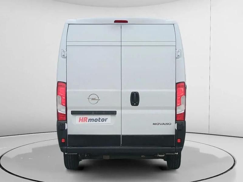 Usado Opel Movano 140 HP (102 kW) 2022 Branco Van