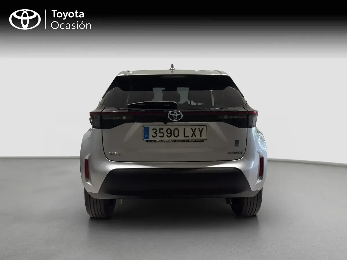 Używany Toyota Yaris Cross Style 116 KM (85 kW) 2022 Szary SUV