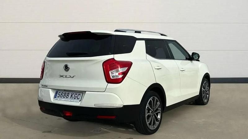 Usado SsangYong XLV 115 CV (84 kW) 2017 Blanco SUV