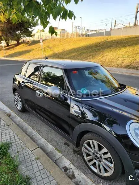 Usado Mini Cooper 136 CV (100 kW) 2017 Negro Utilitario