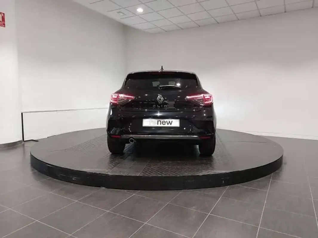 Usado Renault Clio V Techno 101 CV (74 kW) 2025 Negro Berlina