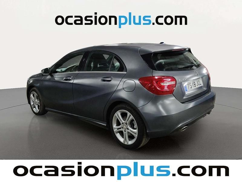 Usado Mercedes A200 Urban 136 CV (100 kW) 2015 Blanco Utilitario