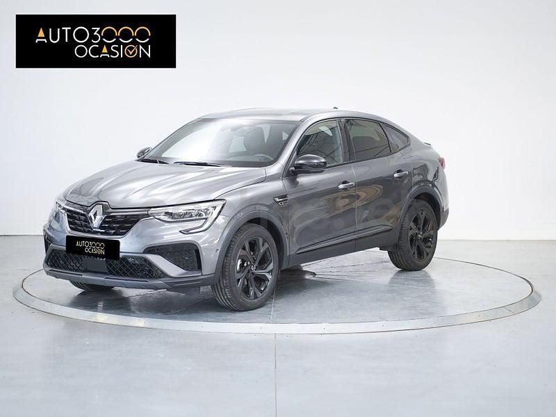Usado Renault Arkana RS Line 160 CV (117 kW) 2023 Gris / plata SUV
