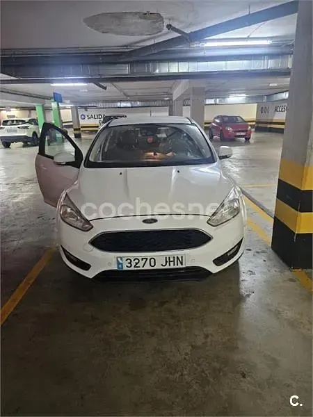 Usado Ford Focus Titanium 125 CV (91 kW) 2015 Blanco Familiar