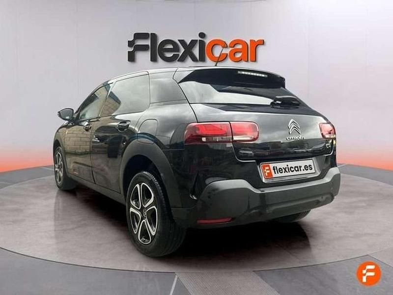 Usado Citroën C4 Cactus PureTech 110 CV (80 kW) 2020 Amarillo Utilitario