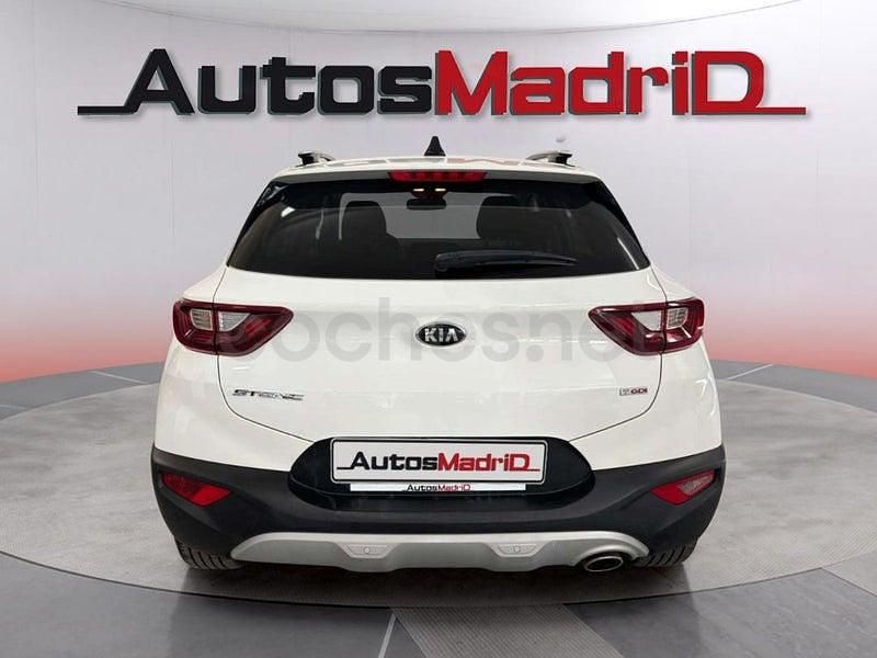 Usado Kia Stonic 120 CV (88 kW) 2019 Blanco SUV