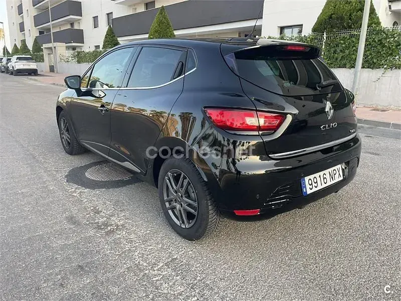Usado Renault Clio IV LIMITED 90 CV (66 kW) 2019 Negro Berlina