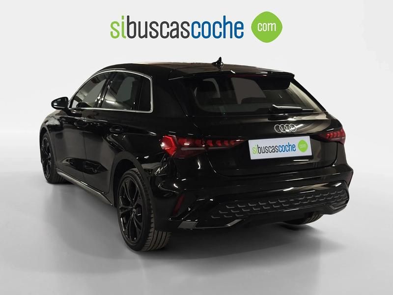 Usado Audi A3 Sportback e-tron 110 CV (80 kW) 2025 Negro Utilitario