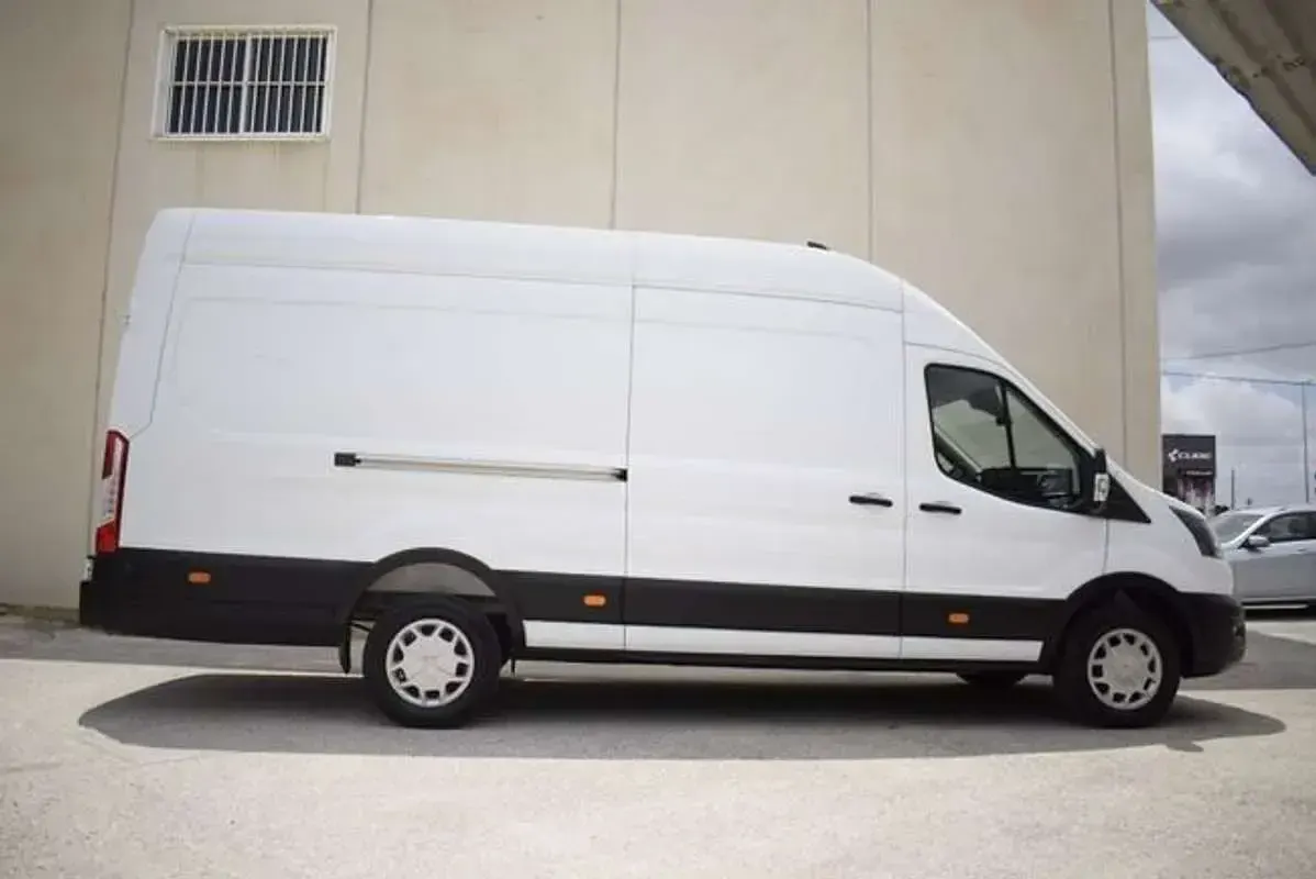 Usado Ford Transit Trend 170 CV (125 kW) 2024 Blanco Van