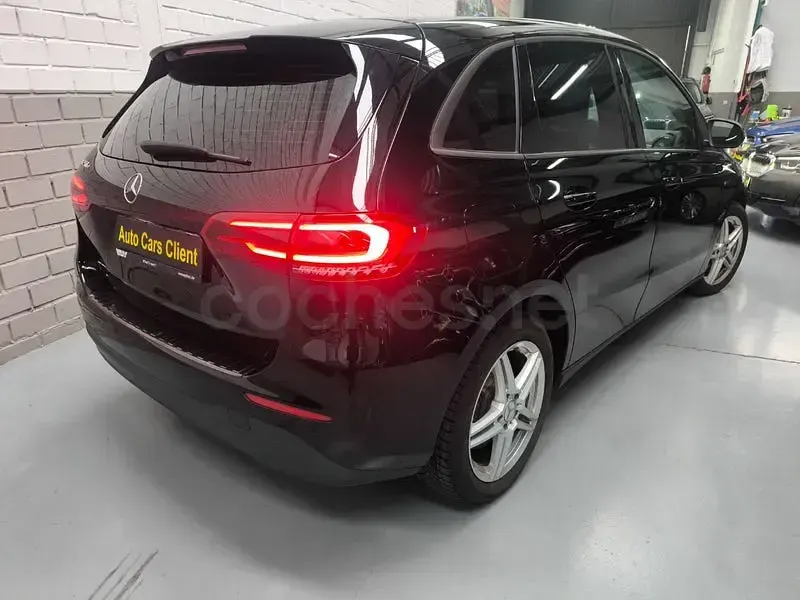 Usado Mercedes B250e 218 CV (160 kW) 2021 Negro Monovolumen