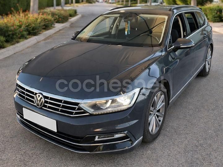 Usado VW Passat Sportline 190 CV (139 kW) 2017 Azul Familiar