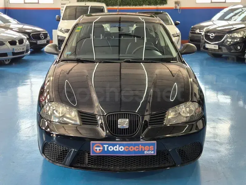 Usado Seat Ibiza Reference 80 CV (58 kW) 2007 Negro Utilitario