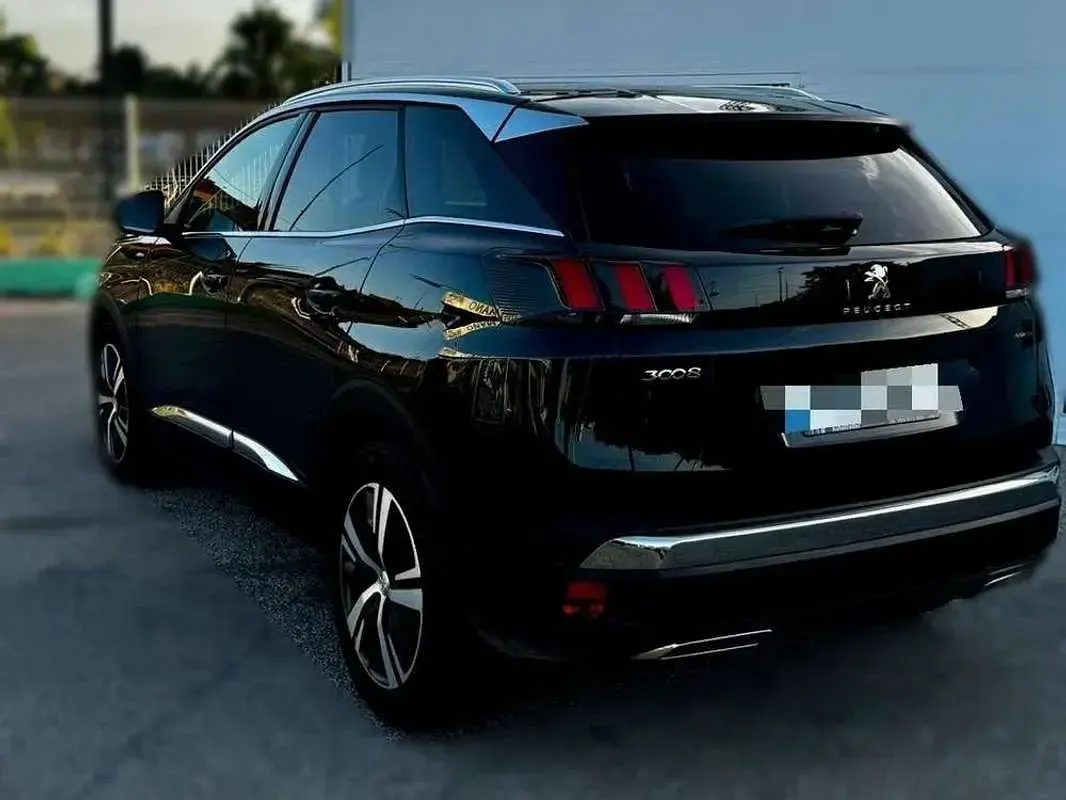 Usado Peugeot 3008 150 CV (110 kW) 2017 Negro SUV