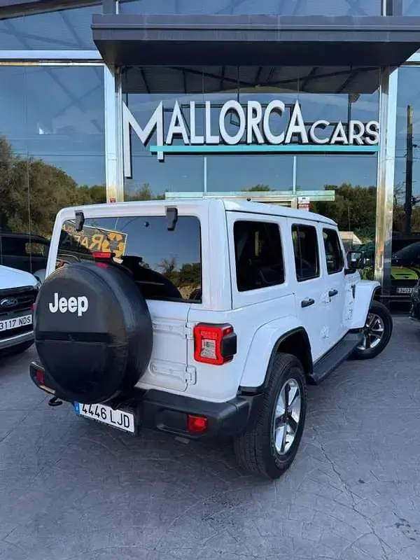 Usado Jeep Wrangler Unlimited Sahara 268 CV (197 kW) 2020 Blanco SUV