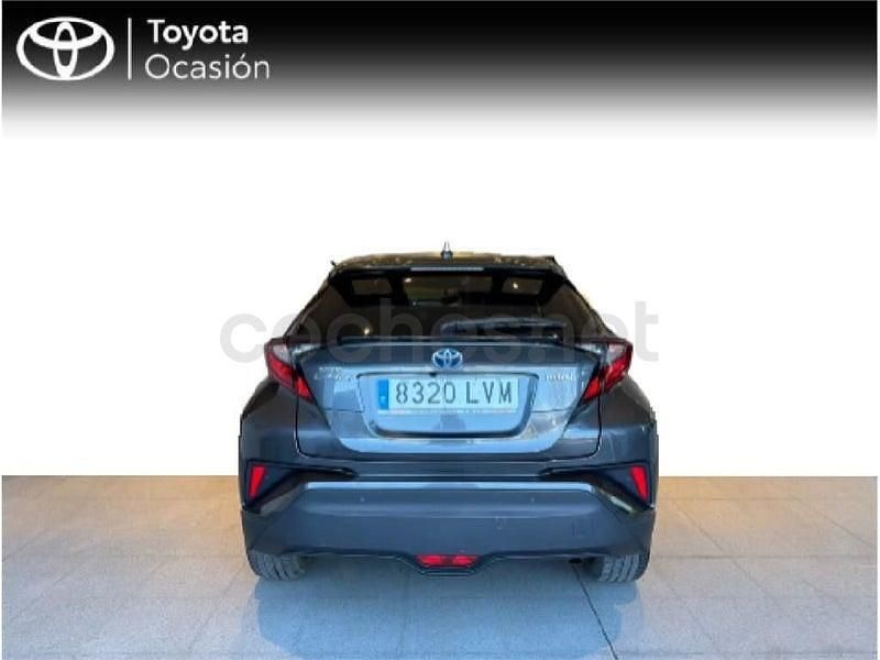 Usado Toyota C-HR Advance 122 CV (89 kW) 2021 Gris / plata SUV