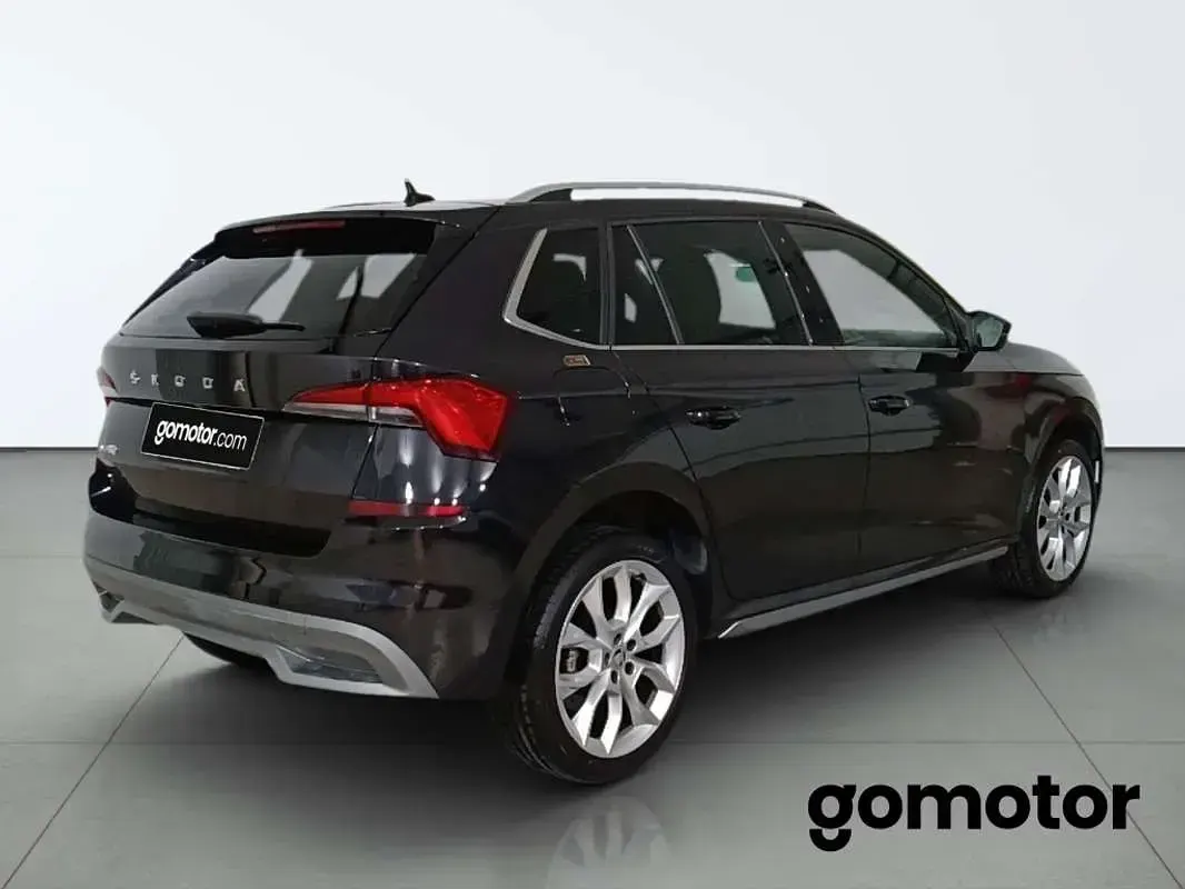 Usado Skoda Kamiq Style 150 CV (110 kW) 2023 Negro SUV