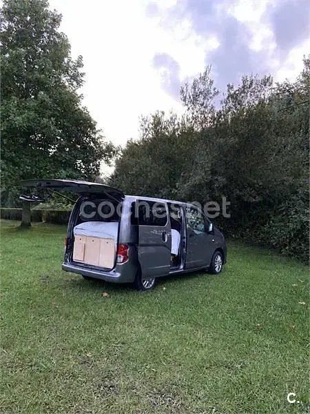 Usado Nissan NV200 Comfort 90 CV (66 kW) 2016 Gris / plata Monovolumen