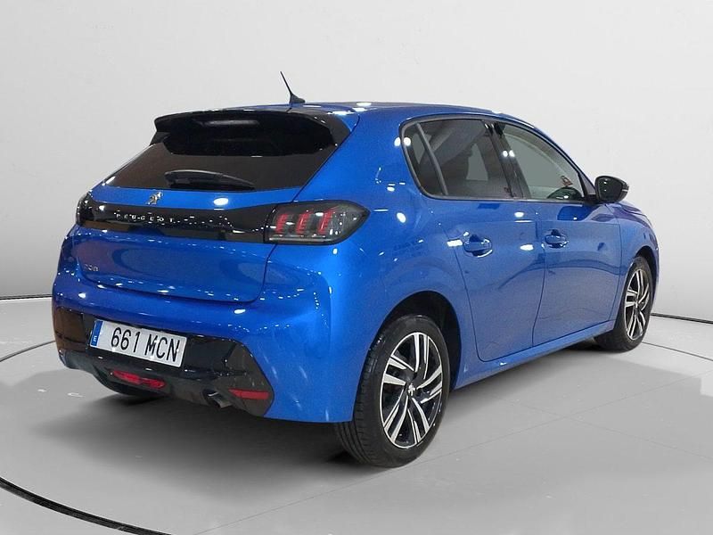 Usado Peugeot 208 Allure 101 CV (74 kW) 2022 Amarillo Utilitario