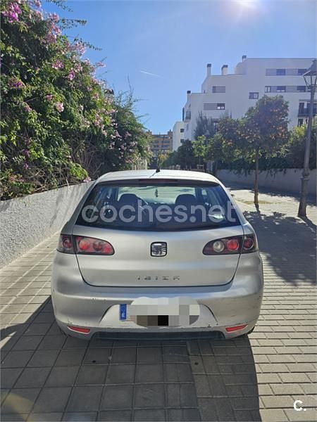 Usado Seat Ibiza Reference 70 HP (51 kW) 2006 Cinzento Sedan