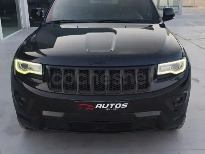 Używany Jeep Grand Cherokee Overland 250 KM (183 kW) 2016 Czarny SUV