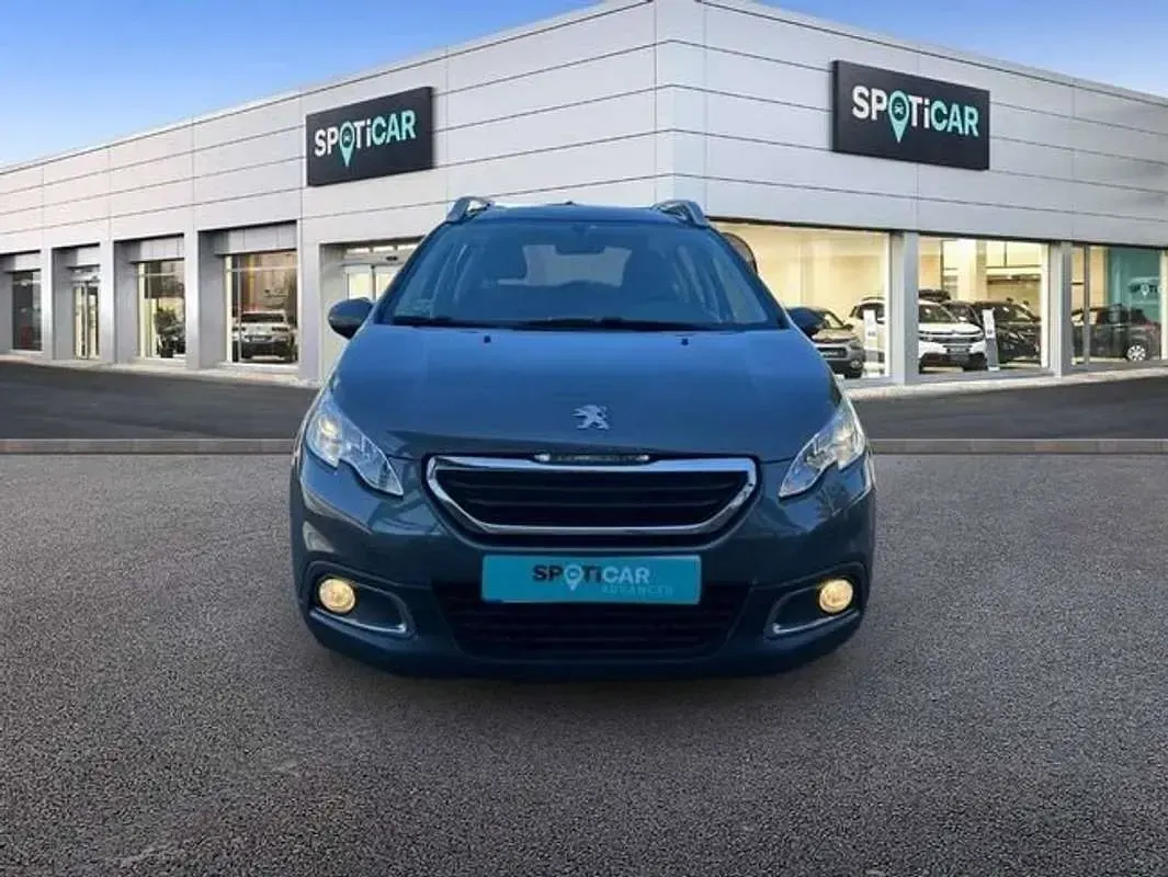 Usado Peugeot 2008 Active 99 CV (72 kW) 2015 Gris SUV
