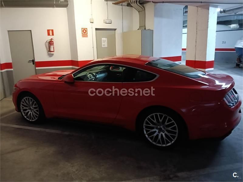 Rojo Usado 2015 Ford Mustang Fastback Coupe | 31.000 € (Precio justo) - Imagen 1/4